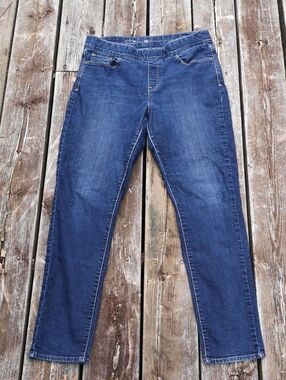 Levi's pull-on jeans w stretchy waist
